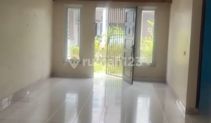 House in a Serene and Green Environment 2