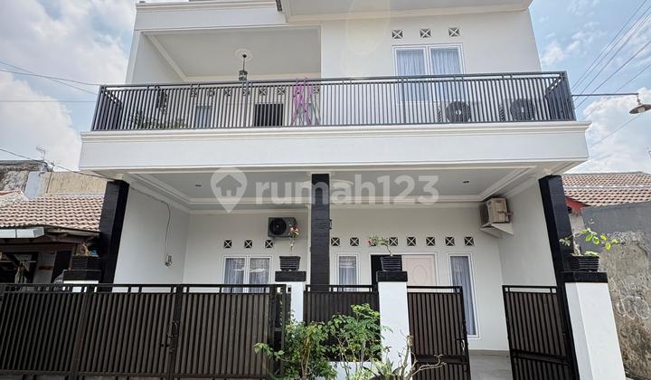 Rumah Keluarga Ideal di Wisma Asri | 4 Kt | Semi Furnished Rumah Keluarga Ideal di Wisma Asri | 4 Kt | Semi Furnished