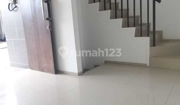 Rumah Manis di Golden City Bekasi, Lokasi Oke untuk Pasangan Muda 2