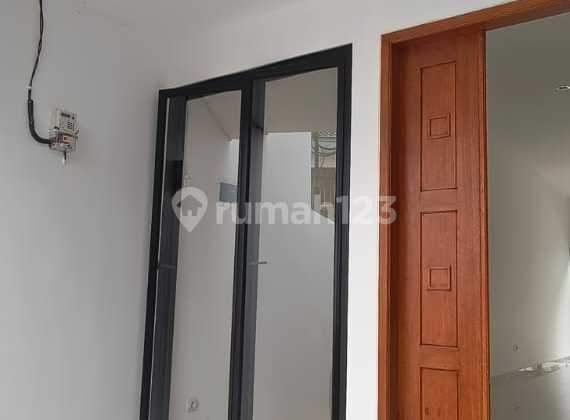 Tinggal Masuk! Rumah Baru Akses 2 Mobil - Pondok Kelapa 2