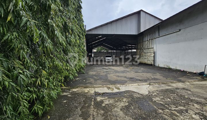 Multi-Functional Warehouse Bantar Gebang - Large Access, Partial Rent Available