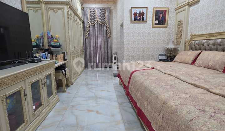 Classic Style Luxury House in Pluit Ready to Occupied, Land Area 800M2 2