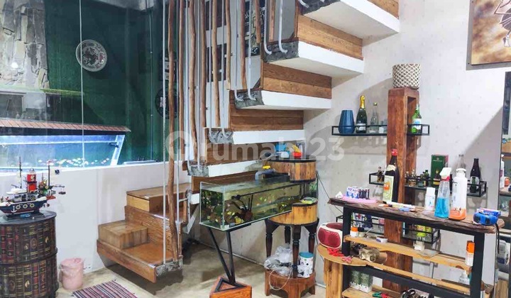 Palm Spring, South Surabaya