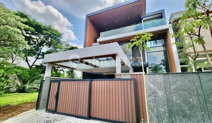 Dijual Rumah Woodland Citraland 4Kt Semi Furnish Bagus Private Lift Dekat Pasar Modern