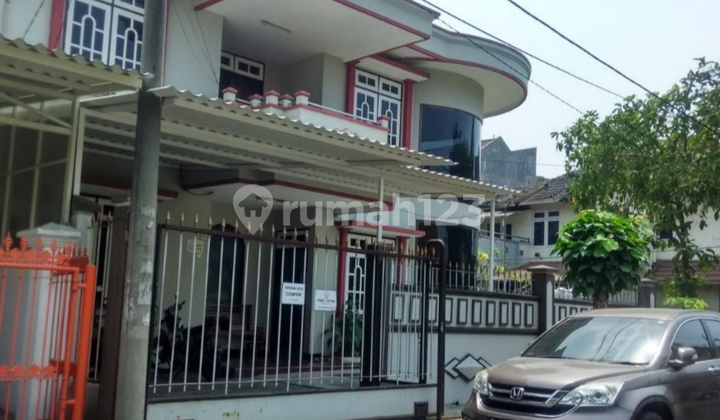 Jl Siwalankerto Permai, Near Petra University, South Surabaya 2