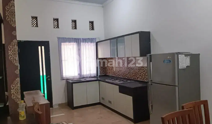 MINIMALIST FURNISHED HOUSE READY TO OCCUPY IN GRAHA GUNUNGANYAR MINIMALIST FURNISHED HOUSE READY TO OCCUPY IN GRAHA GUNUNGANYAR