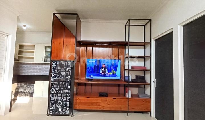 Menteng Regency House Near West Surabaya