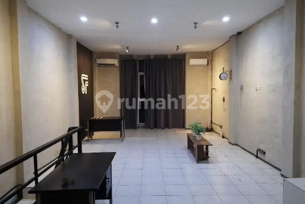 Ready-to-Occupy 2-Story RUKO at Royal Paka Residence, Gunung Anyar 2