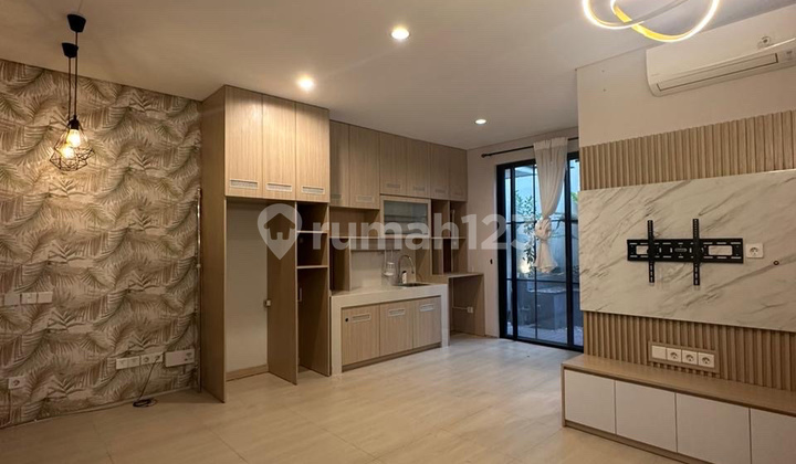 For Sale Northwest Hill Fully Furnished and Fully Renovated