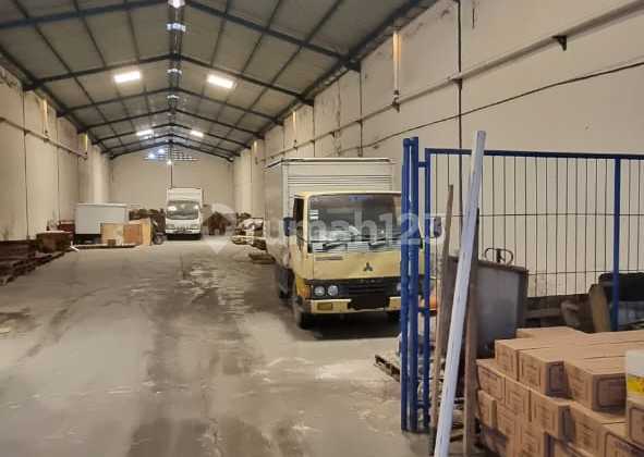Ready-to-Use Cheap Warehouse in Buduran Sidoarjo Ready-to-Use Cheap Warehouse in Buduran Sidoarjo