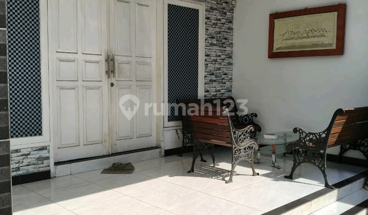Dijual Rumah 2 Lantai Strategis Surabaya Timur 2