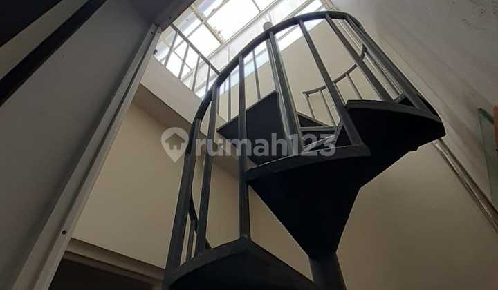 Rumah 2 Lantai Siap Huni di Royal Residence Wiyung Surabaya Barat 2