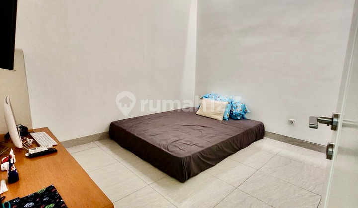 Dijual Rumah Grand Pakuwon 4Kt Lebar 9 Furnish Tol Margomulyo Tandes 2