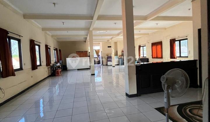 AFFORDABLE 3-STORY COMMERCIAL HOUSE IN VETERAN GRESIK CITY AFFORDABLE 3-STORY COMMERCIAL HOUSE IN VETERAN GRESIK CITY