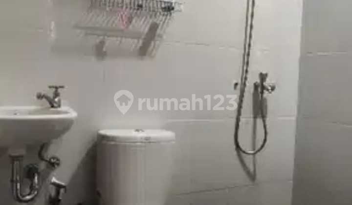 Dijual Rumah Townhouse di Ciputat 2