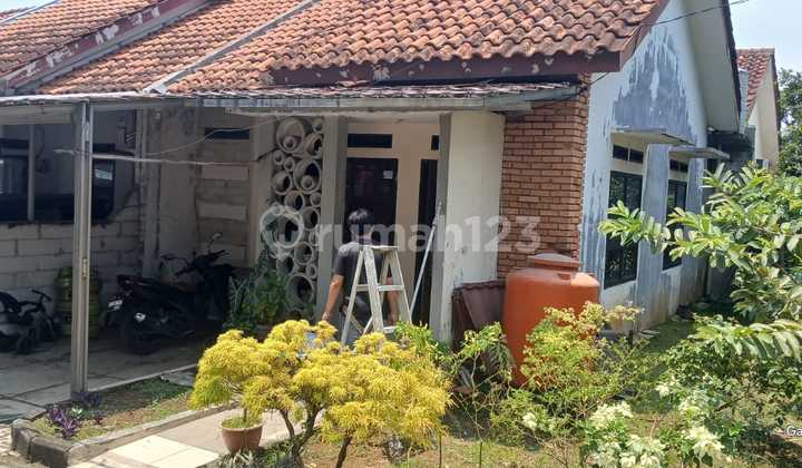House for Sale in Cilebut, Bogor Near the Train Station 2