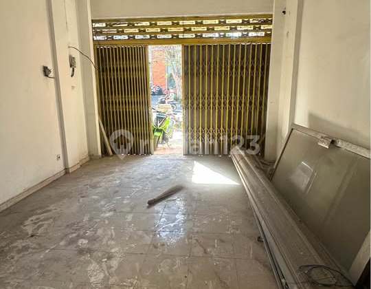 Ruko 3 Lantai Hadap Timur Baru Renovasi Ev Ruko 3 Lantai Hadap Timur Baru Renovasi Ev