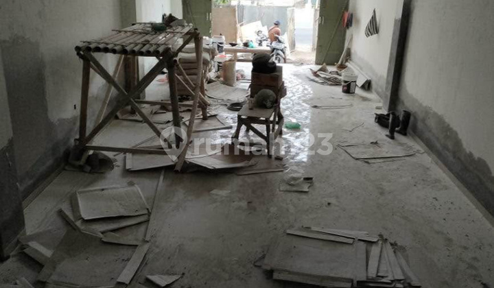 2 Units of 3-Story Shophouses in Mahendradata, Denpasar 2