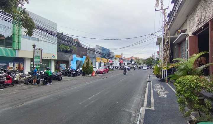 2-Story Shop House Facing East on Jl Raya Kerobokan Wn