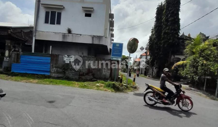 Ruko 3 Lantai Posisi Hook Di Muding Indah Kerobokan Jl