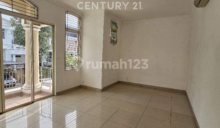 Sewa Rumah Kenari Golf 8x15 Hadap Selatan Sewa Rumah Kenari Golf 8x15 Hadap Selatan