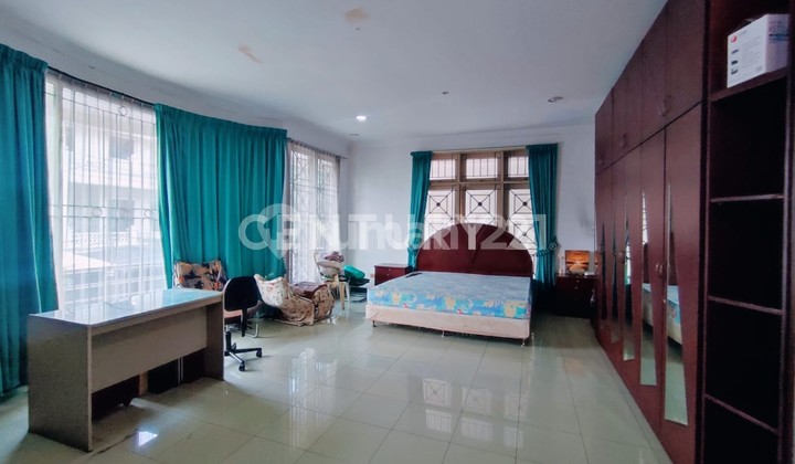 Muara Karang Ready-to-Live House Facing North 2