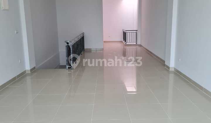 Disewakan Ruko Ebony Batavia Golf Island Disewakan Ruko Ebony Batavia Golf Island