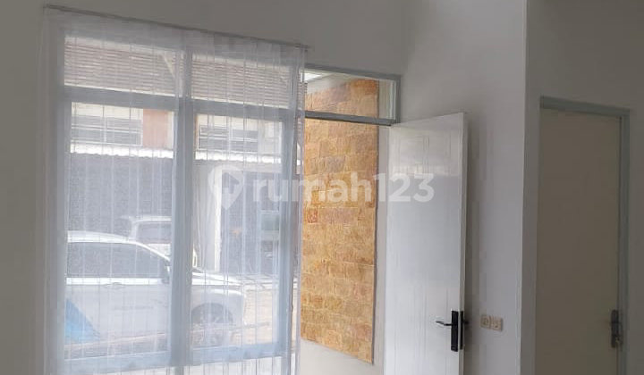 Newly Renovated House 10 Minutes from UPH Karawaci 2