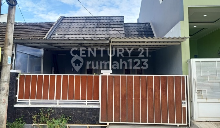 Rumah, Di Gading Serpong. Lokasi Strategis. Siap Huni 