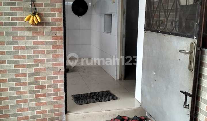 Fast Sale Beside Strategic Road