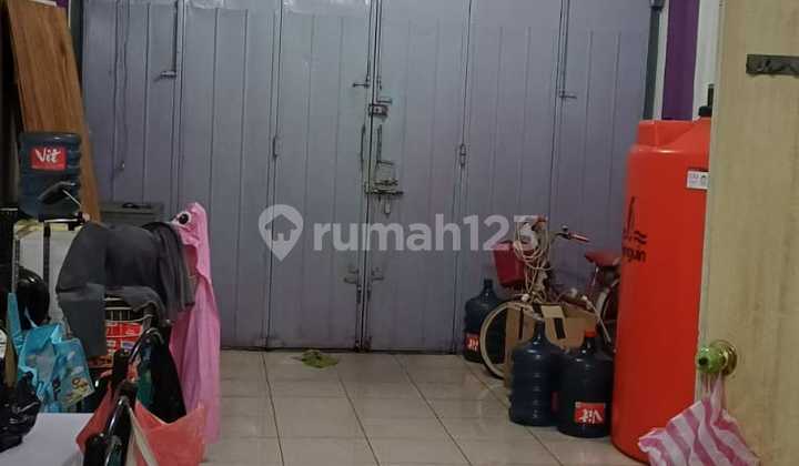 Affordable Jelambar House with Car Access 2