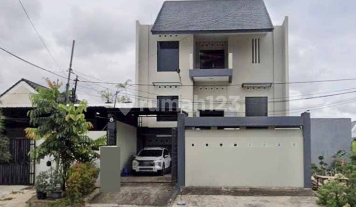 FOR SALE: RUMAH MEWAH 3 LANTAI KAV DKI, JAKARTA BARAT 2