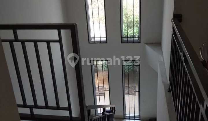 Di Jual Rumah Tanjung Duren 12.5x27 Row Jalan 2 Mobil Dekat Central Park 2
