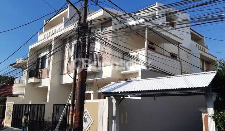 Rumah Baru Duri Kepa 4,8x13 3lt Row 1 Mobil Lega Rumah Baru Duri Kepa 4,8x13 3lt Row 1 Mobil Lega