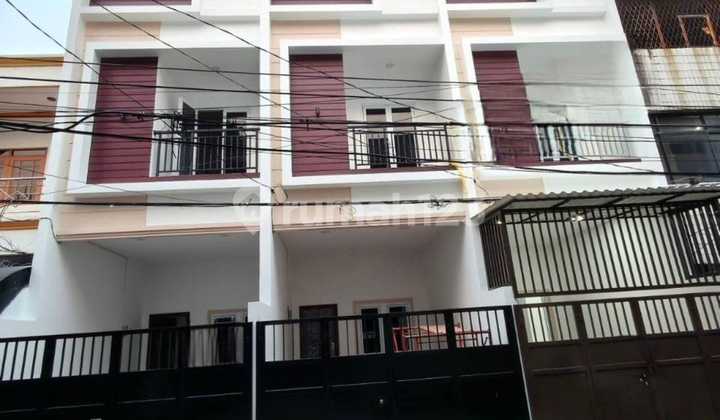 Rumah Baru Strategis Jelambar Grogol Row 1 1/2 Mobil