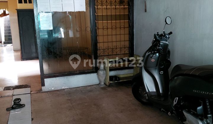 Dijual | Rumah Tua | Hitung Tanah Saja | Kebon Kacang | Tanah Abang | Jakarta Pusat