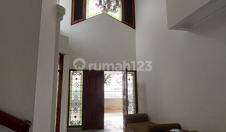 Disewakan | Rumah Mewah | Menteng | Terawat | Pool | Jakarta Pusat