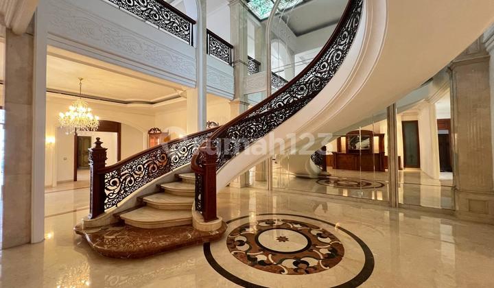 For Rent: European-Style Luxury House in the Elite Menteng Area For Rent: European-Style Luxury House in the Elite Menteng Area