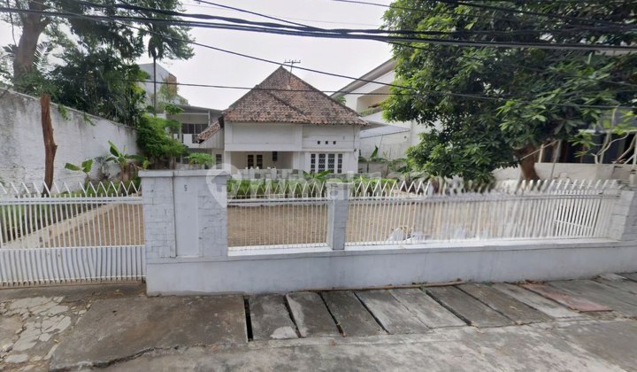 Rumah Tua Hitung Tanah Menteng Strategis Murah Cocok Dibangun Ulang