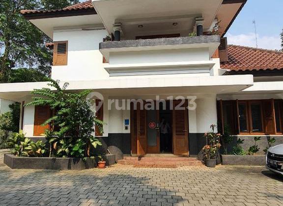 Office for Rent in Menteng Near RSCM, Spacious Land, Complete Facilities Office for Rent in Menteng Near RSCM, Spacious Land, Complete Facilities