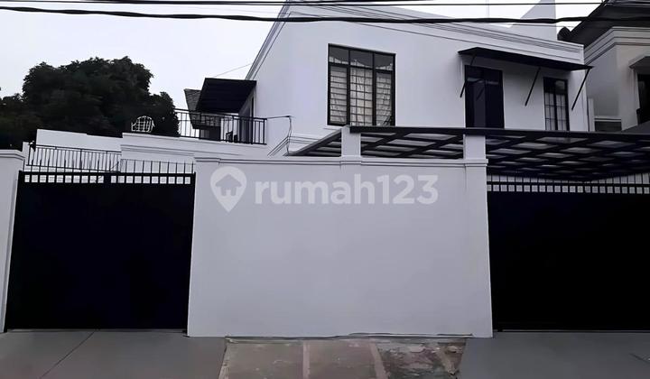 Rumah Langka di Posisi Hook! Aset Prestisius Menteng - Harga Sangat Kompetitif