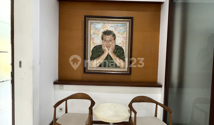 Rumah Kantor Siap Huni di Menteng! Lokasi Strategis - Eks Kantor Prestisius 2