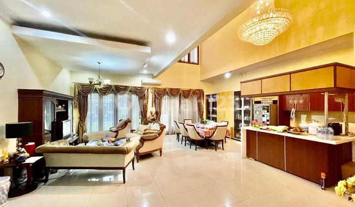 Rumah Mansion Mewah Siap Huni di Menteng! Fasilitas Jacuzzi & Home Theatre - Harga Terbaik 2