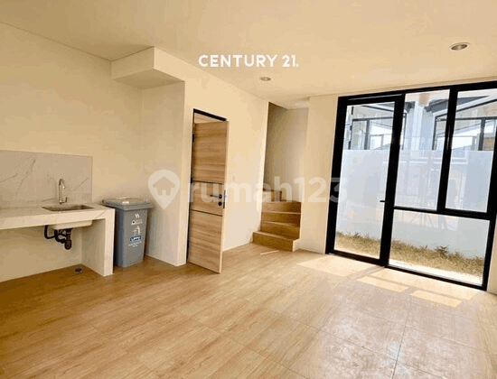 New 2-Storey House Ready to Occupancy in Uptown Lippo Cikarang