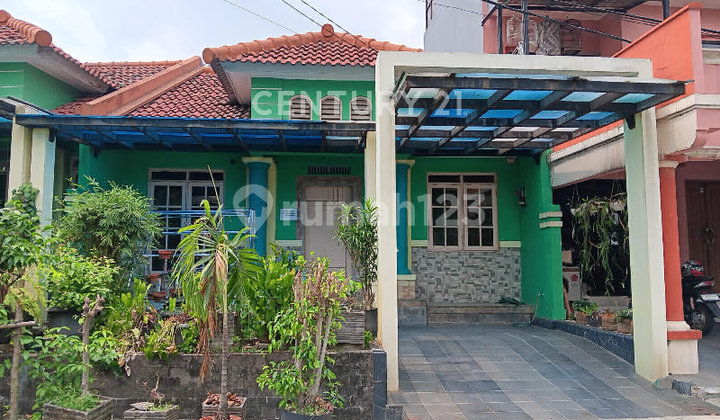 Ready-to-Occupy House in Sriwijaya Cluster Lippo Cikarang Ready-to-Occupy House in Sriwijaya Cluster Lippo Cikarang