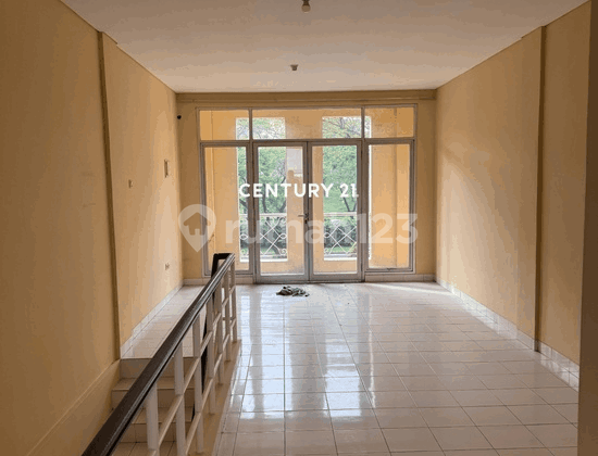 Good 2-Story Shop House Ready for Use in Deltamas Good 2-Story Shop House Ready for Use in Deltamas