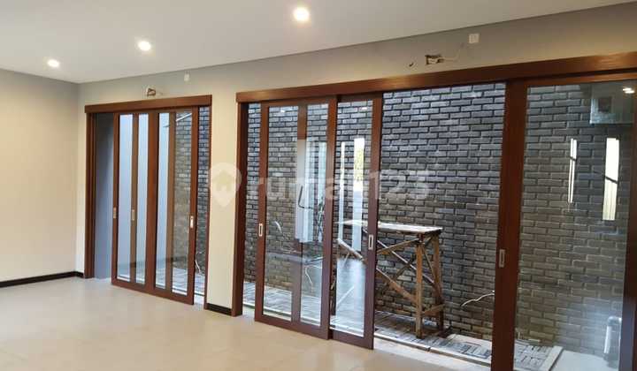 Rumah 2 Lantai. Dijual. Cinere Estate. 200m2. 230m2 2