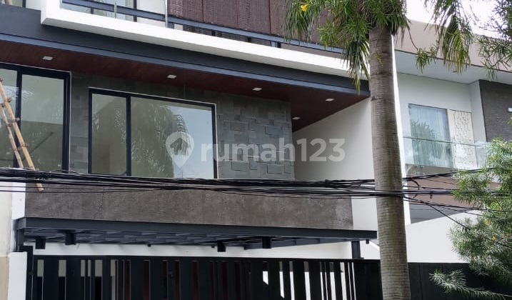 Rumah 3 Lt Jual Second. Pegadungan. Kalideres