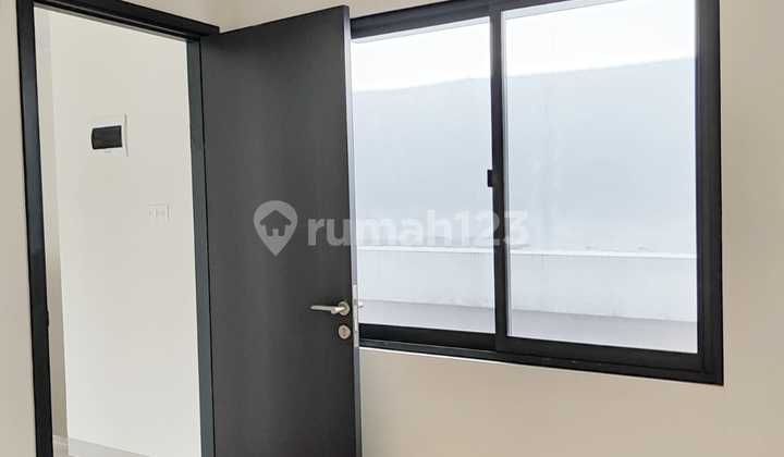 For Quick Sale: House in Symphonia Gading Serpong 2