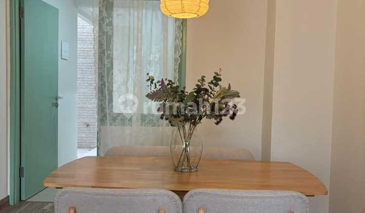 Semi-Furnished Townhouse in Taman Hijau Lippo Karawaci 2
